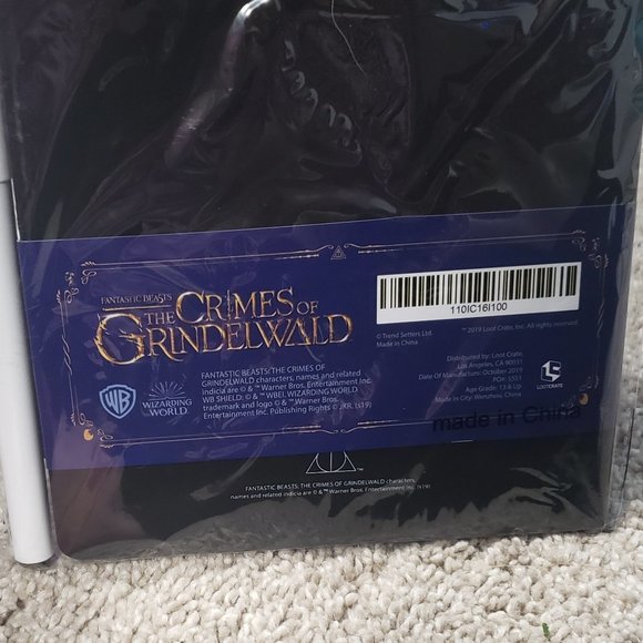NWT, Fantastic Beasts Grindelwald Dark Sketchbook - Picture 4 of 6